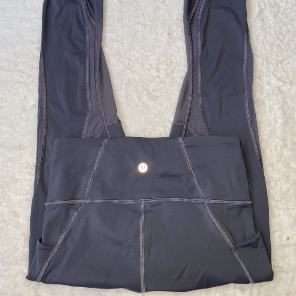 ❌SOLD❌Lululemon Run Smoothly 7/8 Tight *25" - Picture 2 of 6